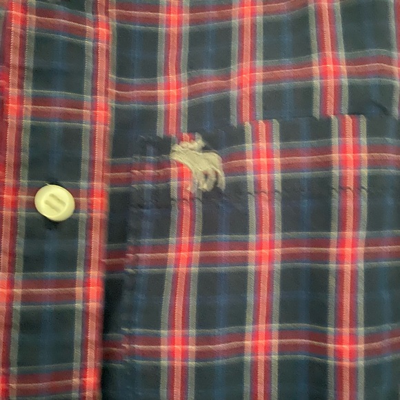 Abercrombie and fitch shirt size medium - Picture 3 of 3